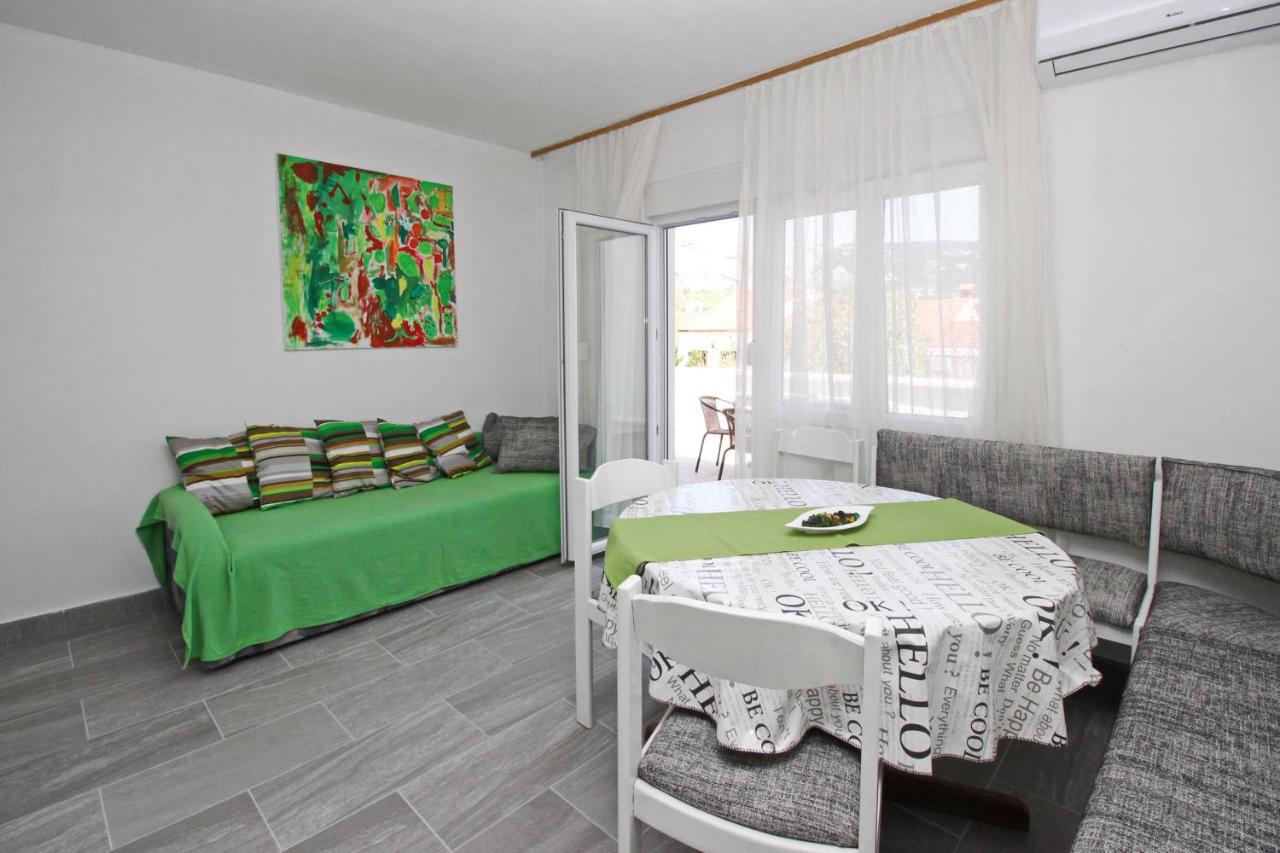 Rose 3 Apartment บัชกา ภายนอก รูปภาพ